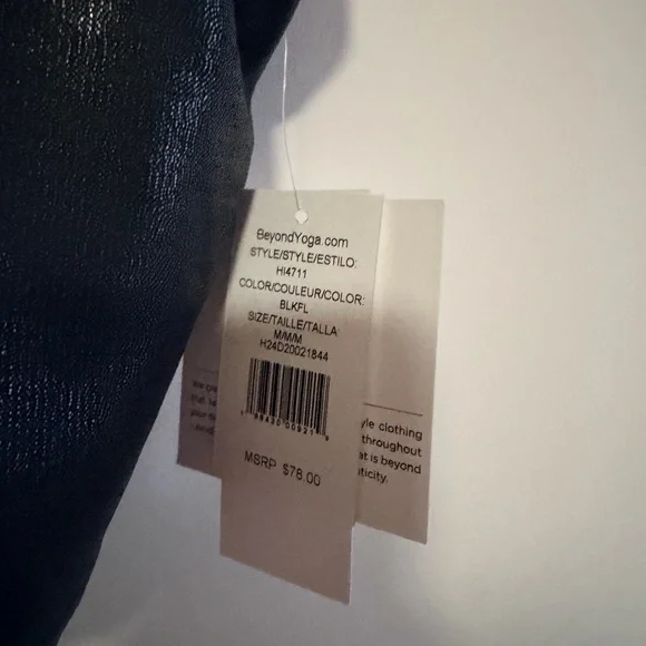 Beyond Yoga Black Top Size M NWT - Picture 4 of 4